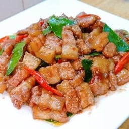หมูสามชั้นผัดกะปิ