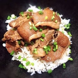 ข้าว + เสือร้องไห้ แง