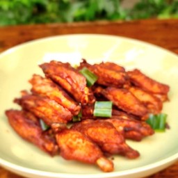 ปีกกลางผ่าทอด