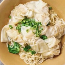 บะหมี่เกี๊ยวน้ำ