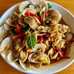หอยลายผัดพริกเผา