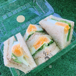 แซนวิชไข่ดาวทูน่า