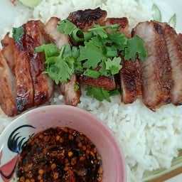 เรื่องของหมู..ที่..ครัวสมชาย ครัวสมชาย