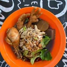 ก๋วยเตี๋ยวไก่มะระซดน้ำ by ทัศนัย สูตรต้นตำรับของควรมอร่อย