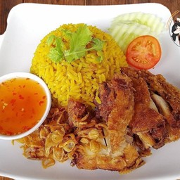 ข้าวหมกไก่ทอด