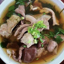 ต้มเลือดหมู