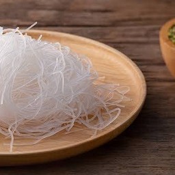 วุ้นเส้น