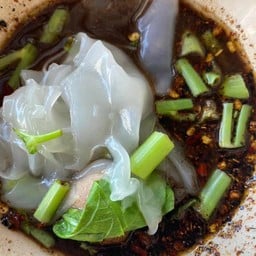 ป.ประทีปก๋วยเตี๋ยวเรือ-ก๋วยเตี๋ยวเป็ด(แม่อุบล) สาขาปัญญาอินทรา