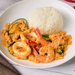 ::ข้าวราดทะเลผัดผงกะหรี่
