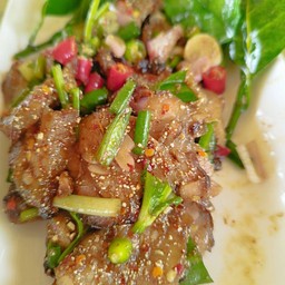 ก้อยหมูมะนาว