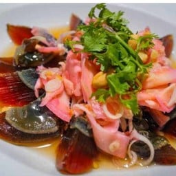 ยำไข่เยี่ยวม้า(ไข่ 2ลุก)