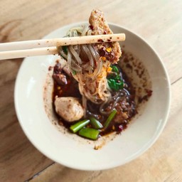 เส้นเล็ก หมู