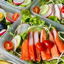 saladhome.t halal