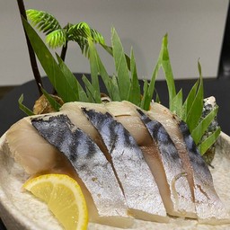ปลาซาบะดอง ซาซิมิ (Pickled Saba Sashimi)