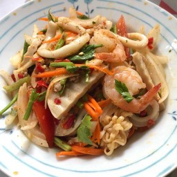 ยำแซ่บ By Nam เฟรนช์ฟรายส์ และของทอด