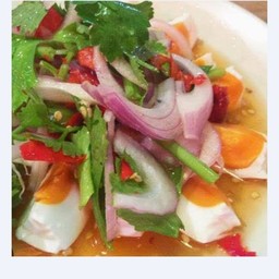 ยำไข่เค็ม