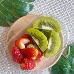 Giwi Berry กีวี เบอร์รี่