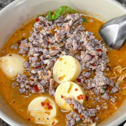 มาม่าน้ำข้นหมูสับเต้าหู้ไข่