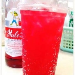 น้ำแดงโซดา