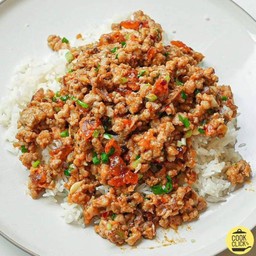 หมูสับผัดไข่เค็มราดข้าว