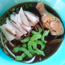 BK ก๋วยเตี๋ยวไก่มะระ สาขาเซเว่นด่านสำโรง40.2