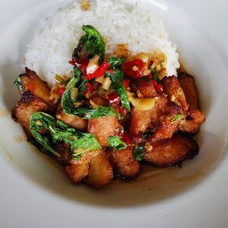 ผัดกะเพราไก่