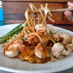 ก๋วยเตี๋ยวโบราณ อาหารตามสั่ง ร้านป้าจากเจ้าเก่า จ.พิจิตร อำเภอสากเหล็ก จังหวัดพิจิตร