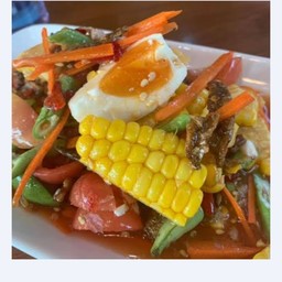 ตำข้าวโพดไข่เค็มปลากรอบ