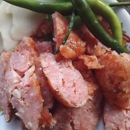 แหนมย่างเป็นชุด