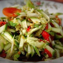 ผัดไทยกุ้งสดรสเด็ด ราชมรรคา