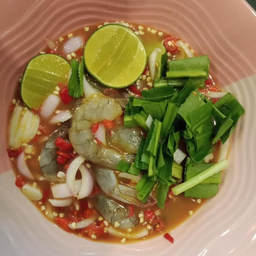 ยำกุ้งสด