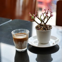 Dirty coffee-เดอร์ตี้ คอฟฟี่ (8.oz)