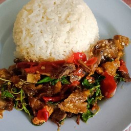 แม่นิต9 ก๋วยเตี๋ยวไก่ตุ๋น