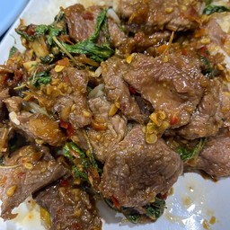 กระเพราเนื้อ