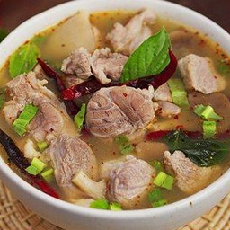ต้มแซ่บซี่โครงหมู(กับข้าว)