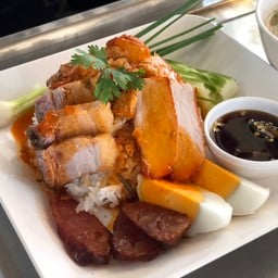 มุมตึกข้าวมันไก่ @30 กันยา