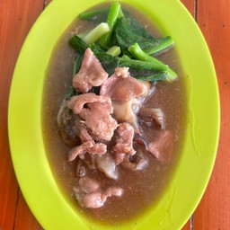 ราดหน้าหมูหมัก