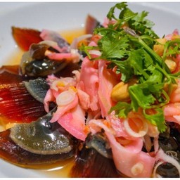 ยำไข่เยี่ยวม้า