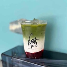 สตอเบอร์รี่มัทชะลาเต้🍓