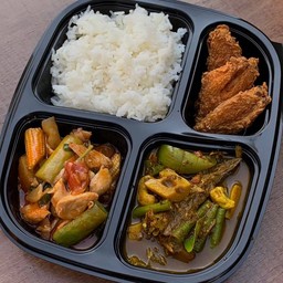 ข้าวกล่อง 3 อย่าง