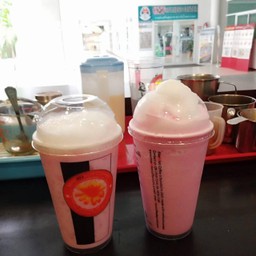 นมชมพู-ปั่น