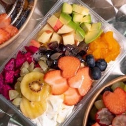 กรีกโยเกริ์ตผลไม้รวม  ชุดใหญ่