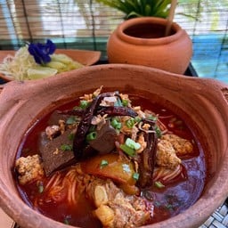 ขนมจีนน้ำเงี้ยว