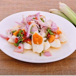 ยำไข่เค็ม