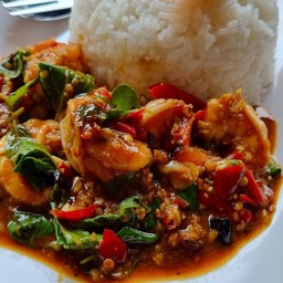 ข้าวผัดกระเพรากุ้ง