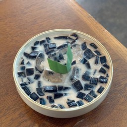 เฉาก๊วยเบตงนมสด