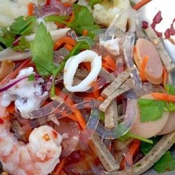 ยำเส้นแก้วรวมทะเล