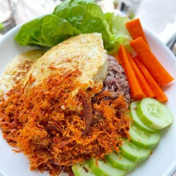 ข้าวน้ำพริกคลุก(เอง)อร่อยน้ำตาไหล