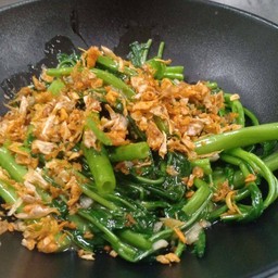 ผักบุ้งไฟแดง