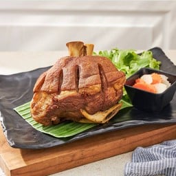 ขาหมูเยอรมันสูตรสามเสนวิลล่า
